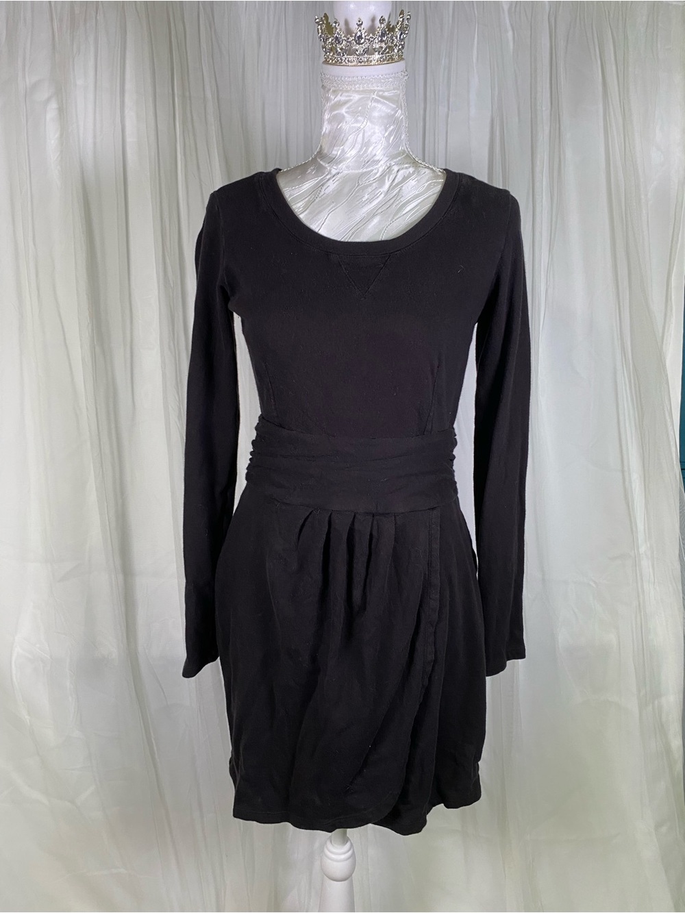 Black Long-Sleeve Waist-Detail Dress